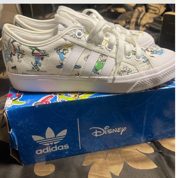 Adidas Goofy shoes men’s size 8 - Picture 2 of 5